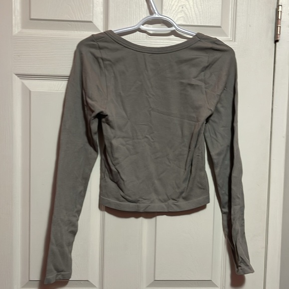 Long sleeve top - Picture 2 of 2